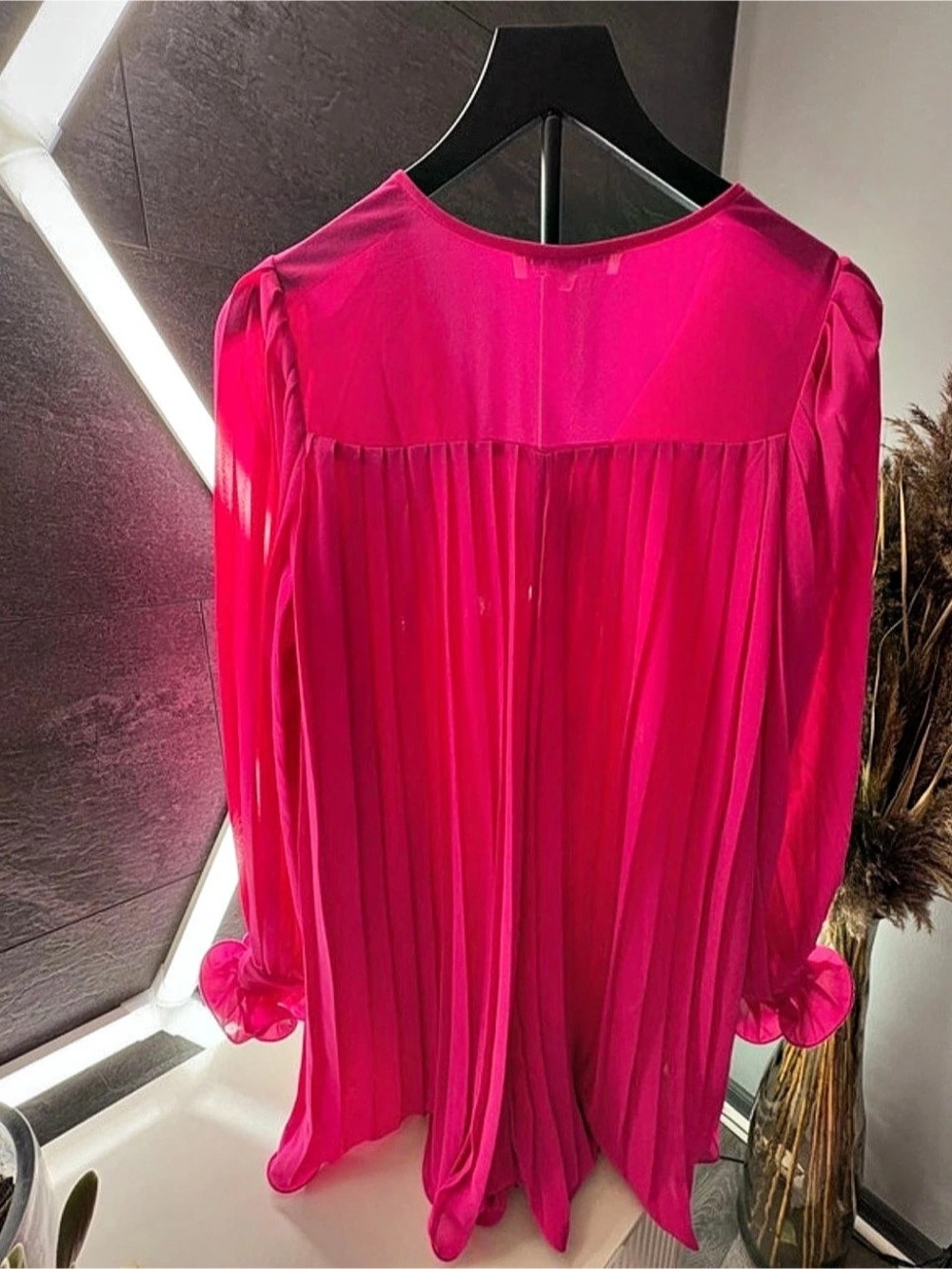 Pink Mini romper - Picture 3 of 4